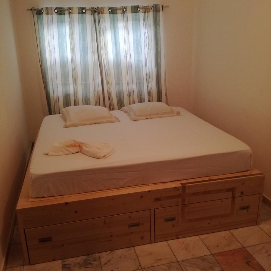 פראייה Morabeza Kriol Hostel מראה חיצוני תמונה